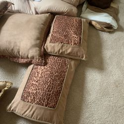 10 Piece Reversible Bedding Set 