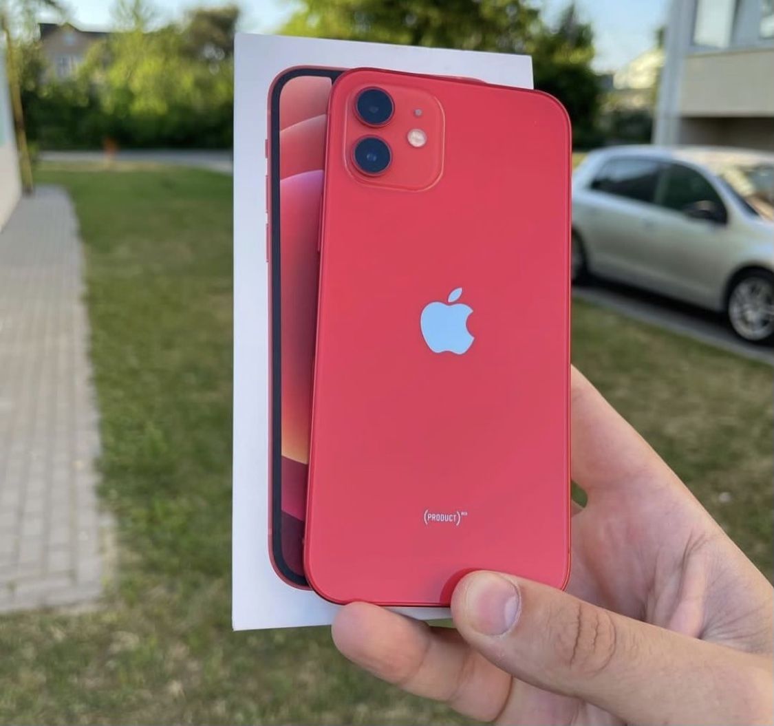 Brand new iPhone 12  256GB UNLOCKED  $270 available in different colors