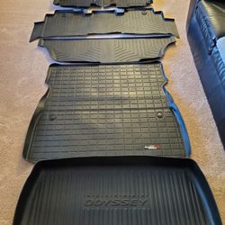 Weathertech floor mats fits Honda Odyssey 2018 thru 2024