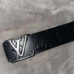 Louis Vuitton Embossed Men’s Belt 