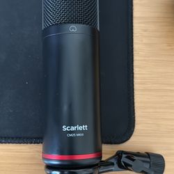 Scarlett Microphone 
