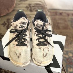 Nike Air Jordan Tatum 1 size 7