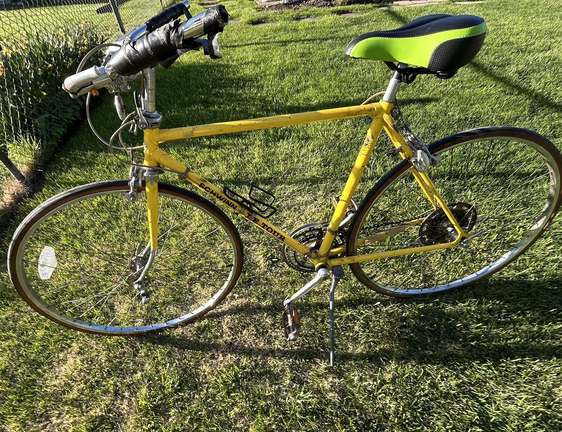 Schwinn Le Tour Bike