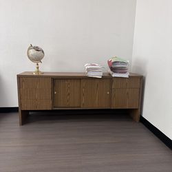 Hutch Storage Desk Or Table Free