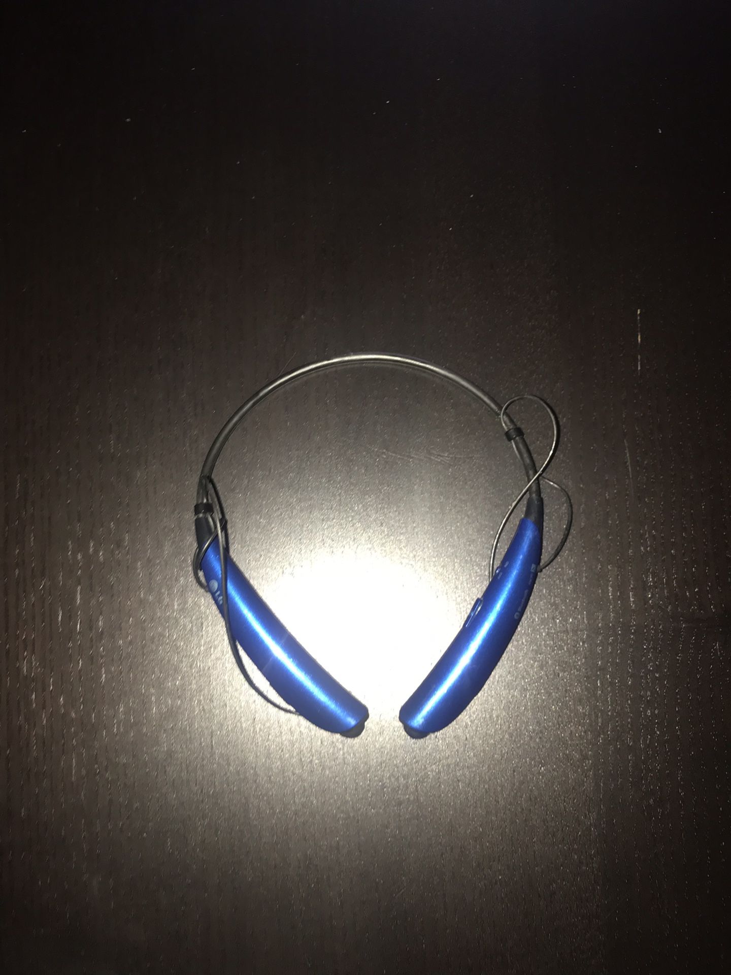 LG wireless headphones