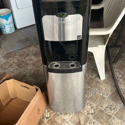 Free Tv And Water Dispenser Need To Be Repair Don't Work 