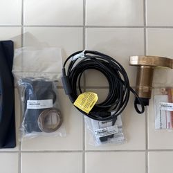 Raymarine A66091 B744V 600W Bronze Thru-Hull Transducer – NEW