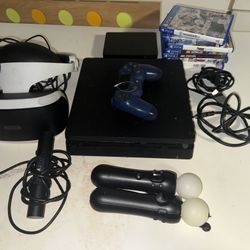 PlayStation 4 & VR Headset 