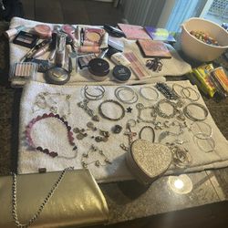 Girls Heaven Get All You See Make Up Curling Iron Jewelry And Much More 