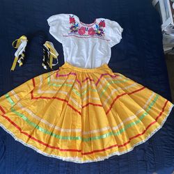 Girl Size 6 Folklorico Dress with Hair Accessory