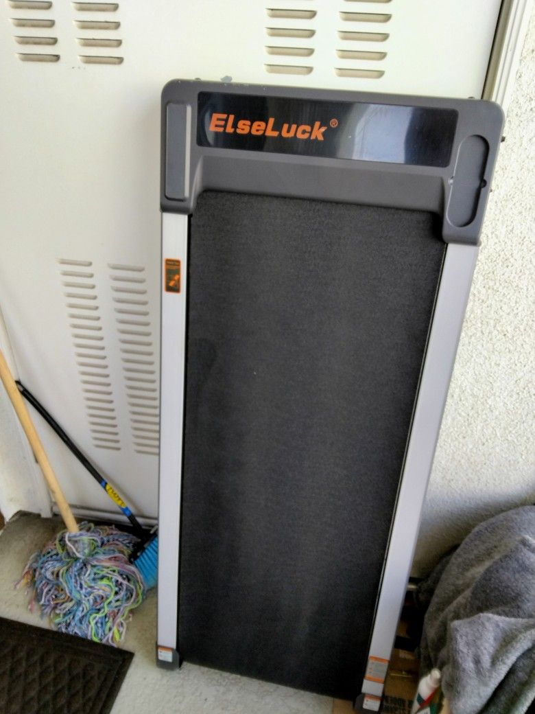 Caminadora Para Aser Ejercicio Todo Le Funciona Muy Bien 