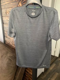 Men’s Small Shirt