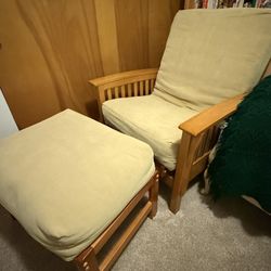 Chair & Ottoman (lies flat for single bed option)