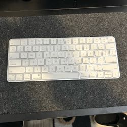 Apple Wireless/bluetooth Keyboard