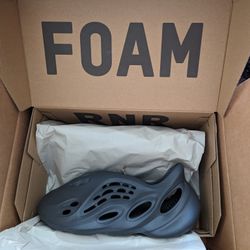 Yeezy Foam RNR