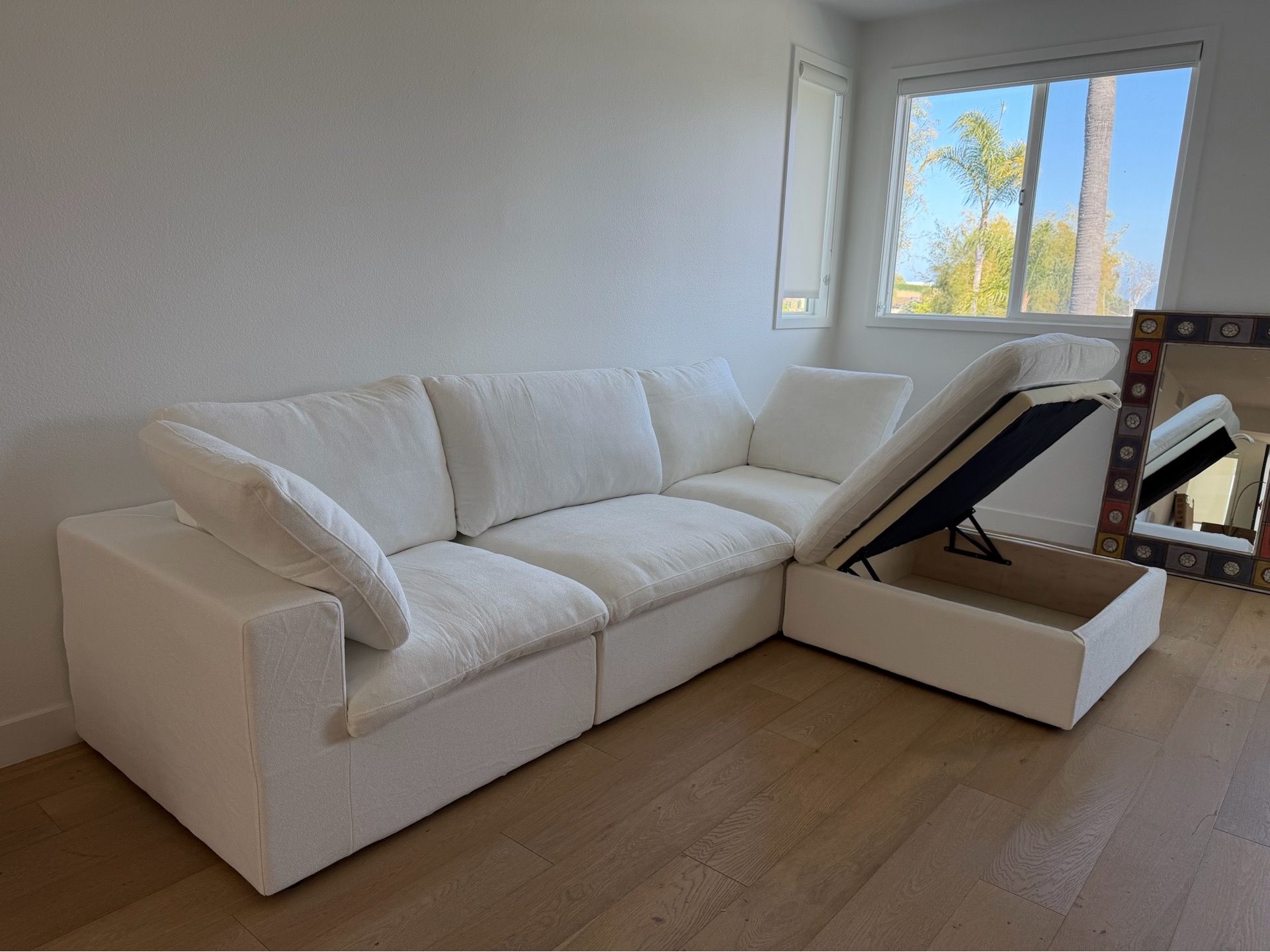☁️New! White Cloud 4pc Sectional Couch