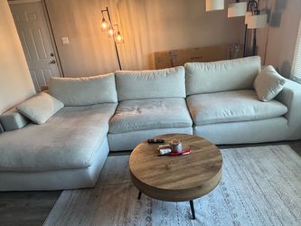 Ashley’s sectional retail $1500