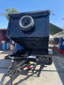 Smooth dump trailer