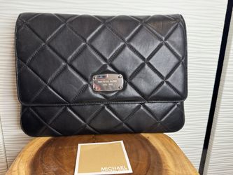 MICHAEL KORS Black Quilted Shoulder Bag Chain Strap Logo Plaque Silver Tone Har…