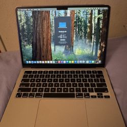 Apple MacBook Air M2