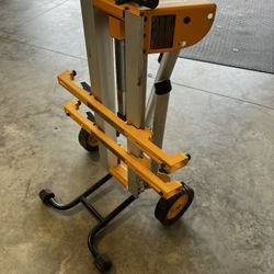 DEWALT Table Saw Stand with Quick-Connect  Stand Brackets