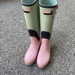 Women’s Hunter Rain Boots Size 9