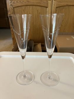 Champagne Flutes, Elegant, Unique, Etched Hearts With Crystal Accents 