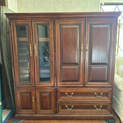 FREE ENTERTAINMENT CENTER CABINET!