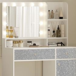 Brand New Vanity