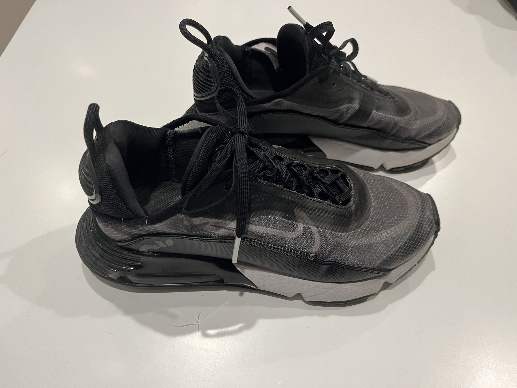 Nike Air Max 2090 Women’s 8 Men’s 6.5