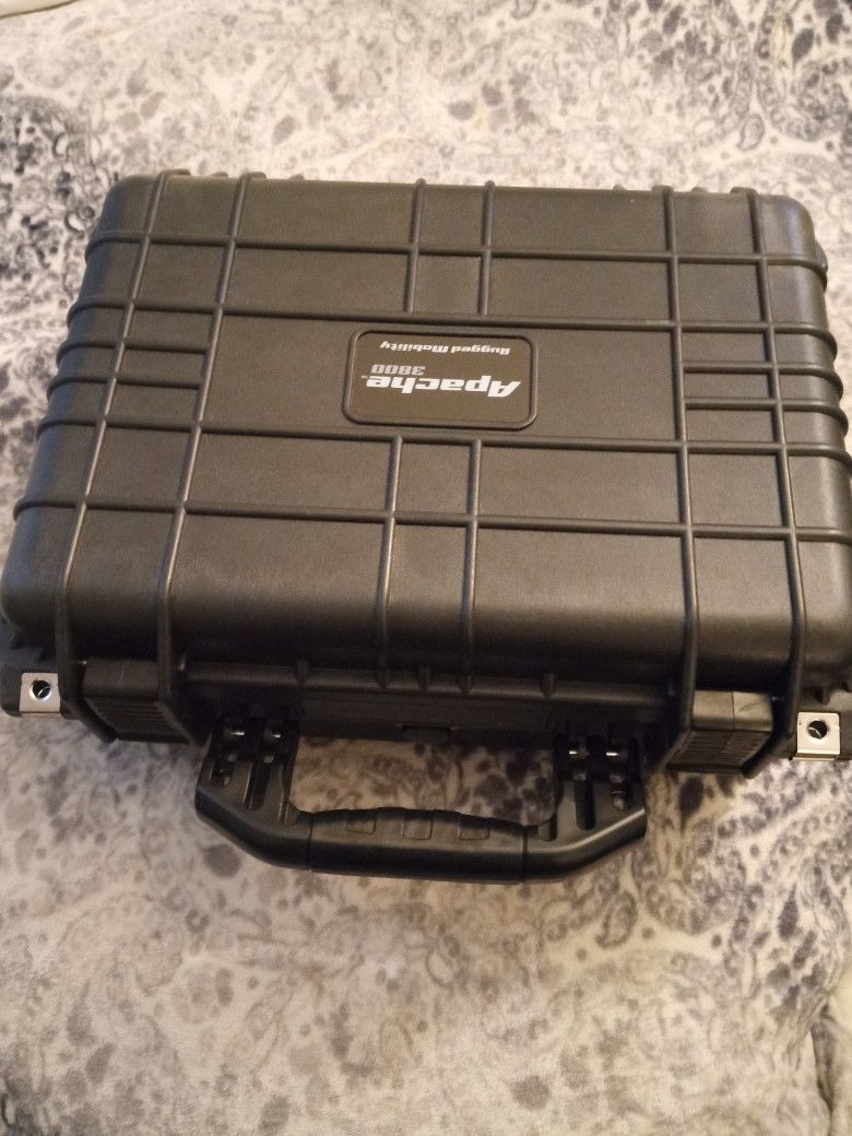 NEW APACHE 3800 Weatherproof Watertight Protective Case, Foam Inserts