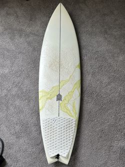 Hand Shaped Surfboard 5’10” — PU 5 Fin Swallow Tail