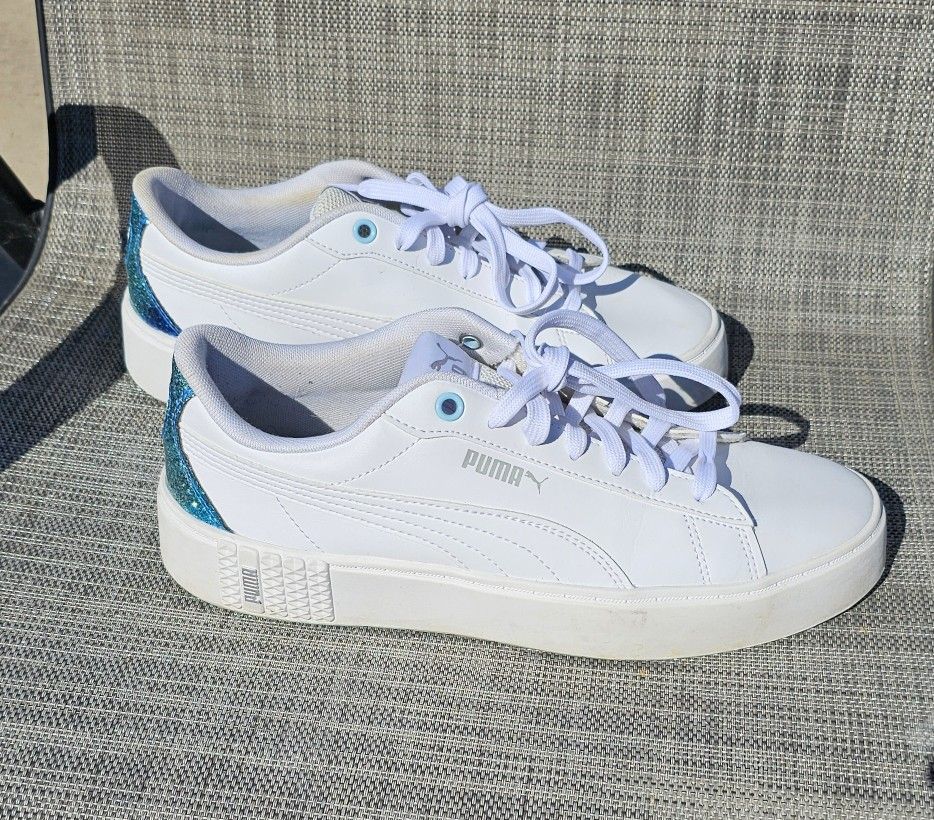 Womens Puma's Size 9.5