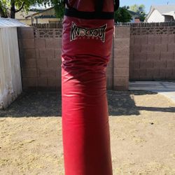 200 LBS Muay Thai Punch Bag