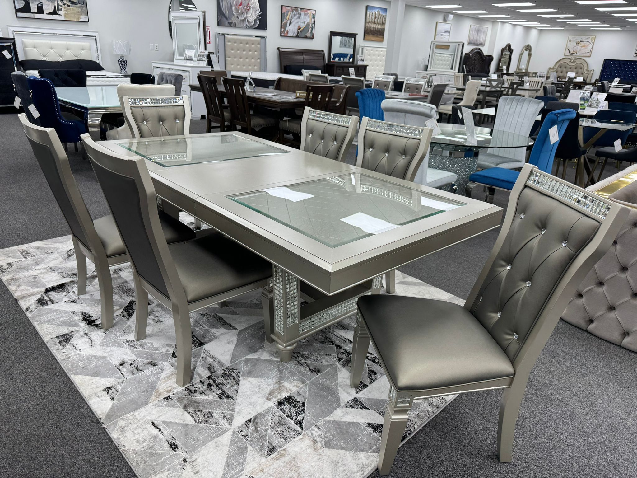 Champagne Finish Dining Set With Mirror Trim