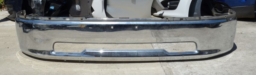 USED REF#M031 || 2010-2018 DODGE RAM 2500 || FRONT METAL BUMPER