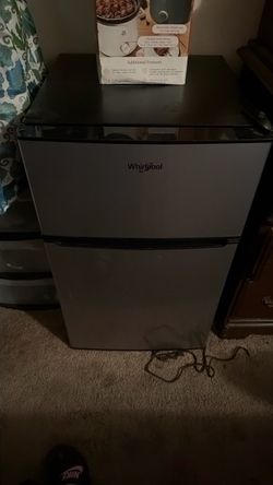 Whirlpool Mini Fridge with Freezer