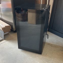 Household Wine Cooler/Mini fridge 