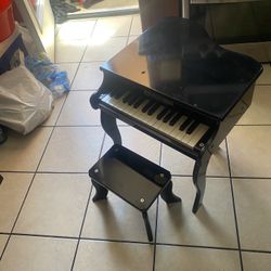 Mini Piano  3+