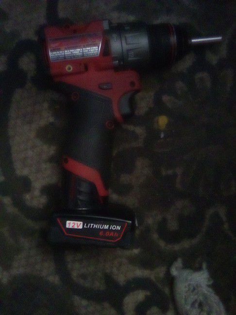 Milwaukee 12volt Fuel Brushless Drill Driver W/Battery