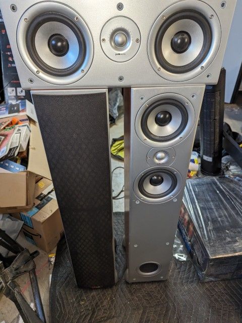 Polk Audio 5.1 Surround Sound Speaker Setup With Subwoofer