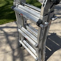 Foldable Ladder