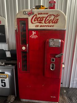 Coke Coca Cola Machine Vendo 81 B