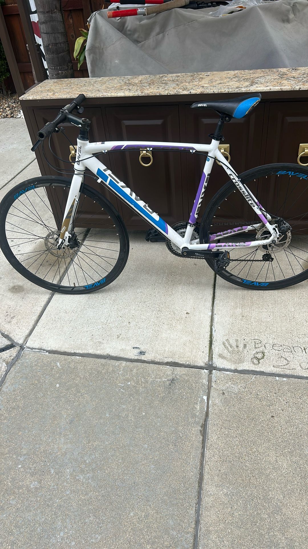 21 Speed Gravel Bike Everything Works Fine Quick Release Wheels Adjustable Seat, Hydraulic Brakes