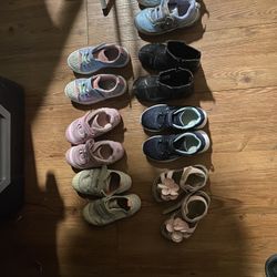 Girl Shoes Size 10 $2-5 