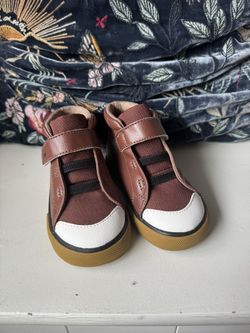 See Kai Run Shoes - Size 7