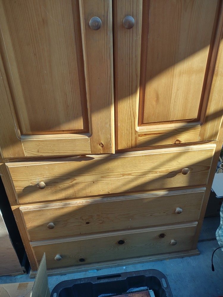 Armoire