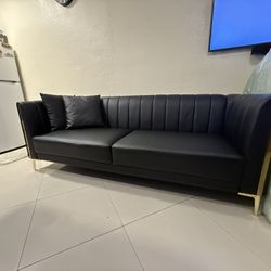 Sofa. Mesa De Centro. 2 Butacas 