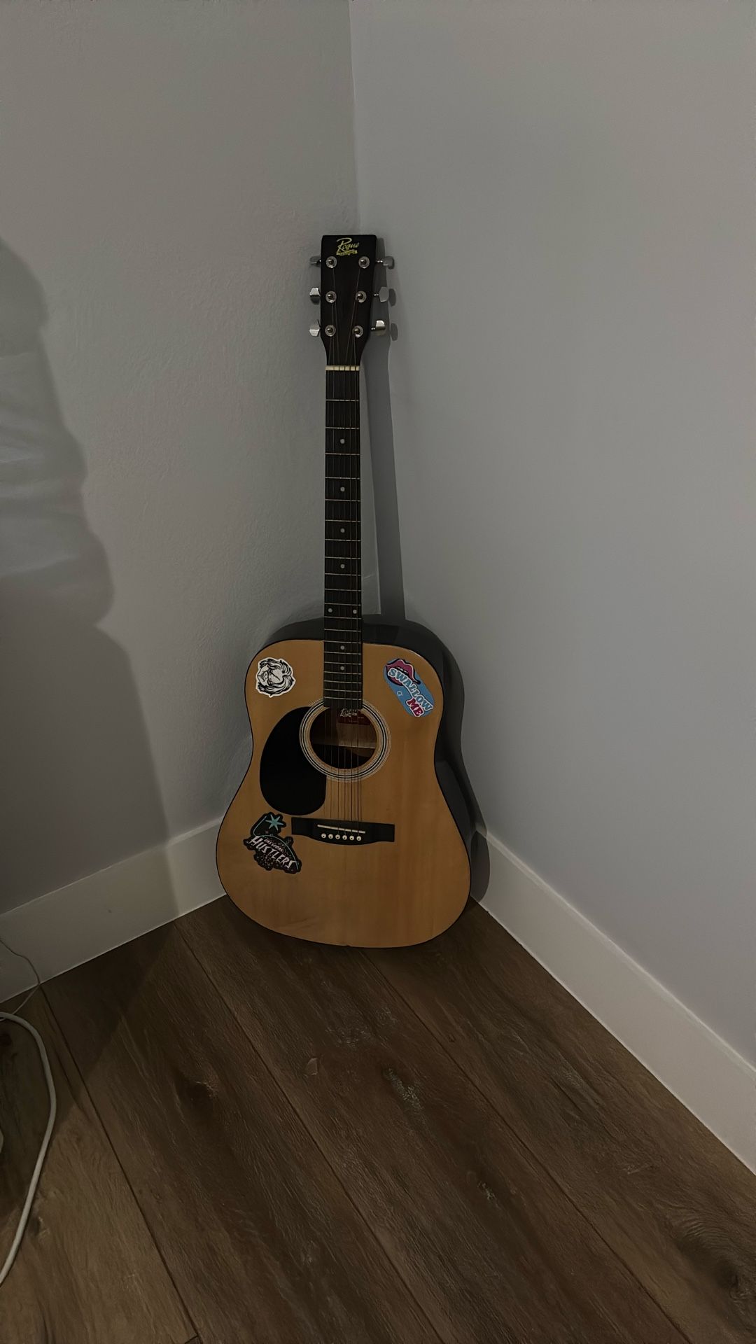 Acoustic Left Handed Guitar