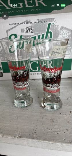 1980s-1990s Budweiser Clydesdales Holiday Pilsner Glass set of 2